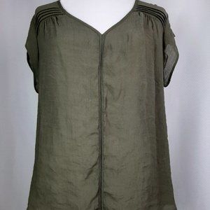 EUC Olive Green Short Sleeve Top XL